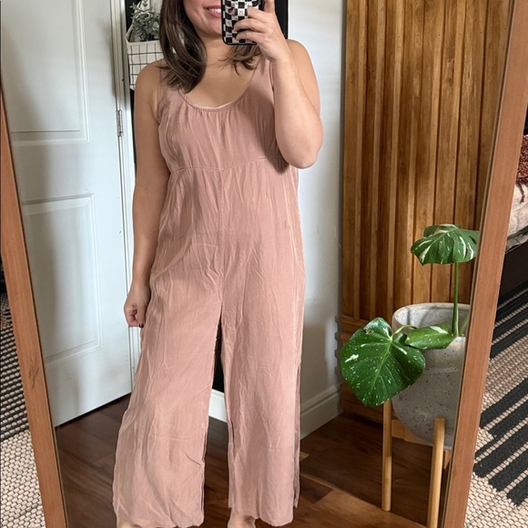 Outerknown Pants - Outerknown Fawn Pali 100% Tencel  Sleeveless Playsuit Jumpsuit. S